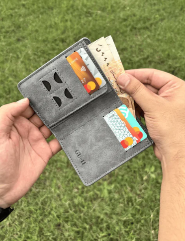 Premium Minimalist Slim Wallet | Stylish & Compact Card Holder